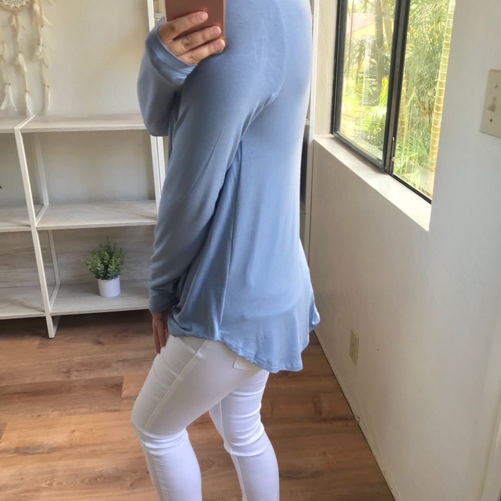 VIVIAN in Misty Blue - Picture 2 of 4